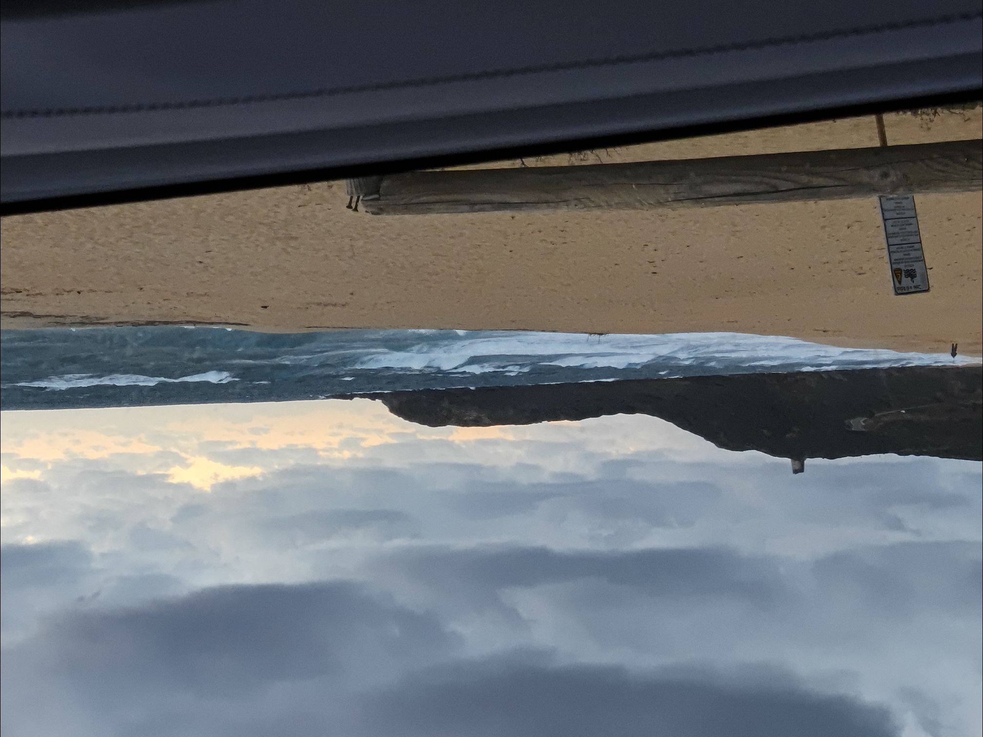 Heute abend, aus dem Auto - im Haus und umzu kein Internet, Telefon usw. Auch mal gut, aber nicht fürs Schreiben